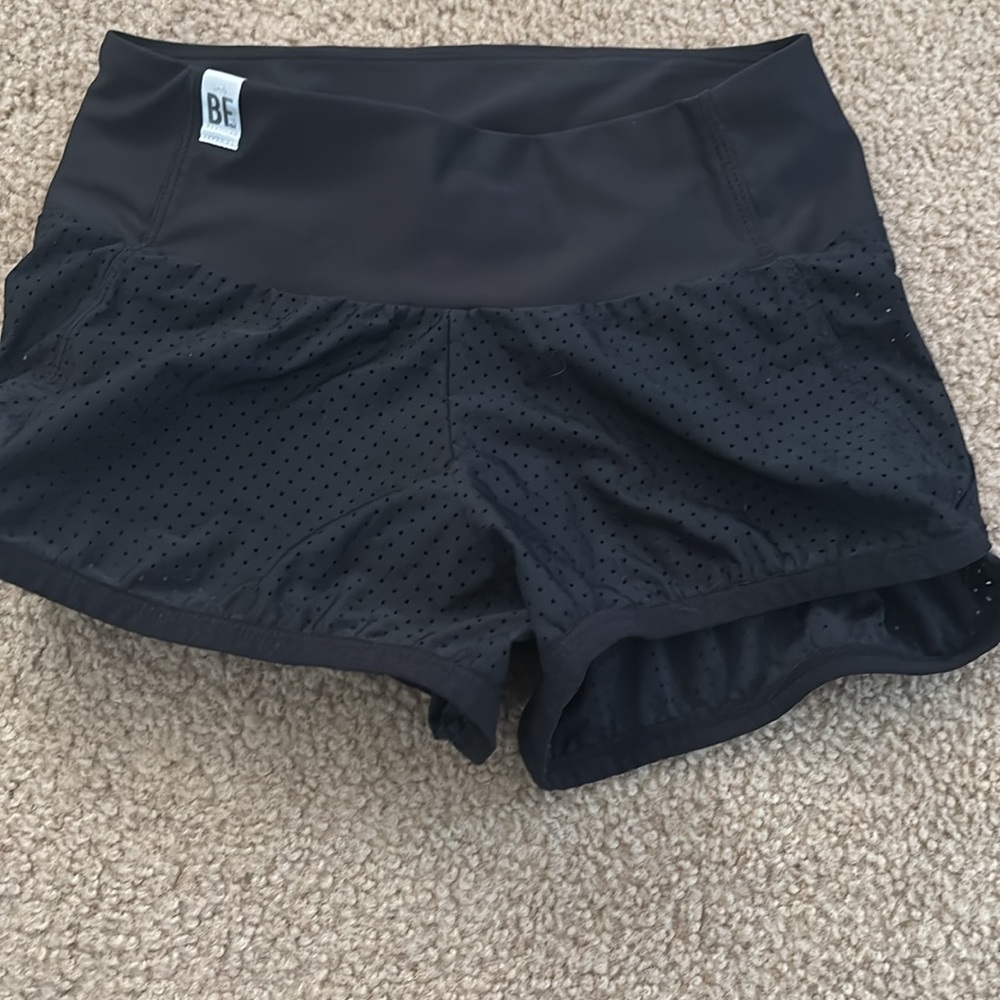 Simply be dancewear BeMoxie short
Size AXS
Color black